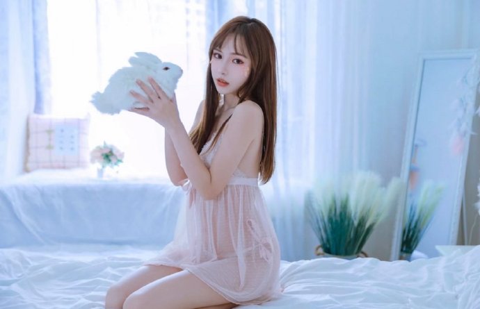 名侦探柯南：黑铁的鱼影 封面